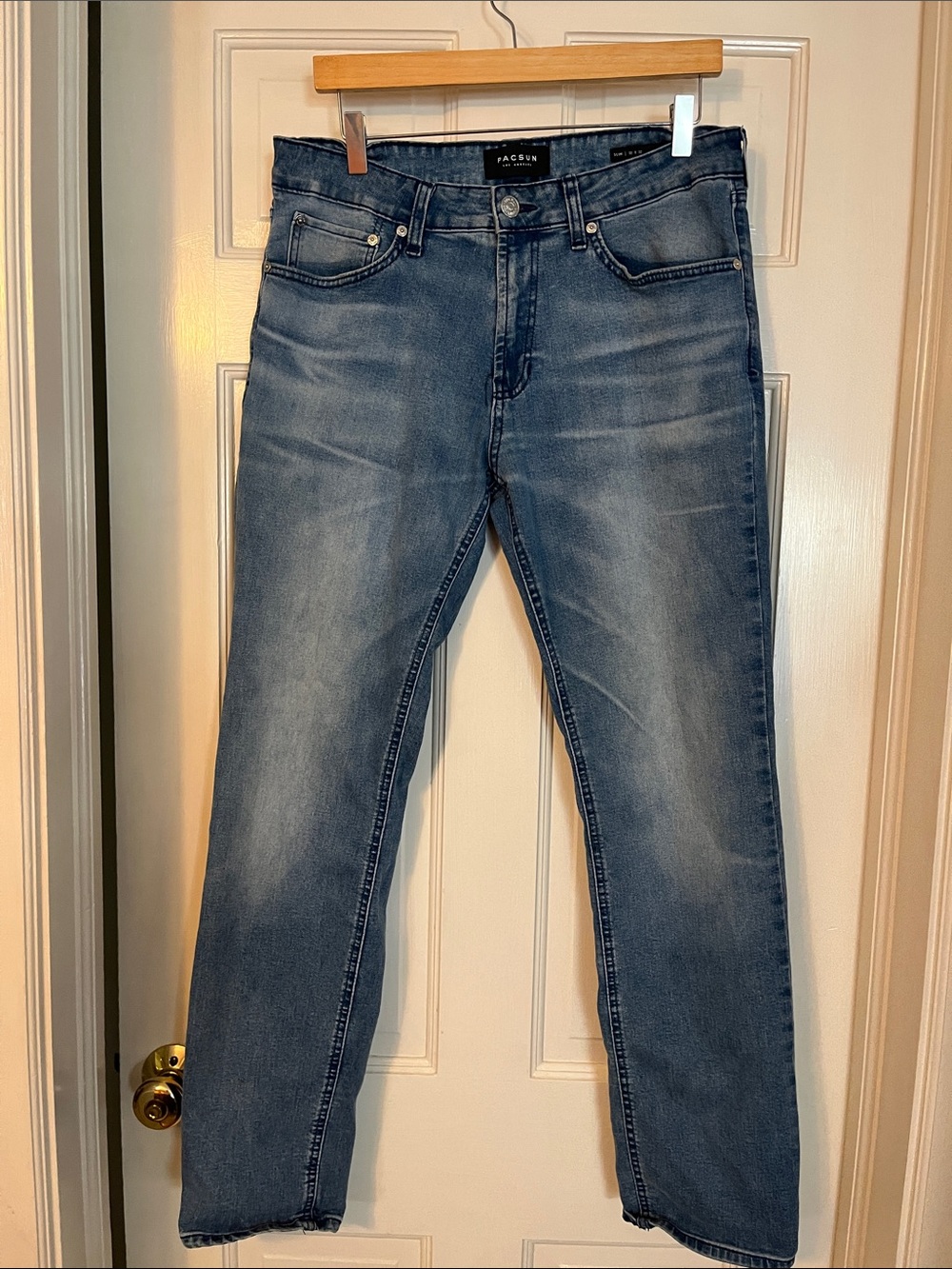 PacSun Men's Faded Blue Straight Jeans